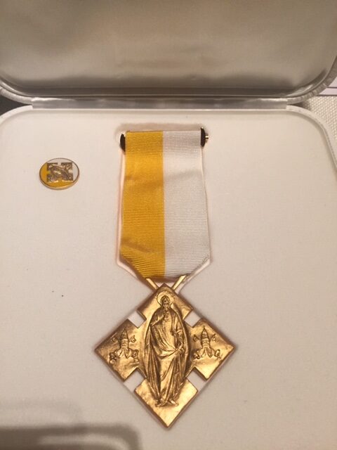 Medaglia d'oro al servizio di sacrestano