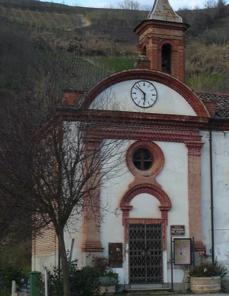 Chiesa di Madonna Del Guado a Vezza d'Alba in frazione Sanche