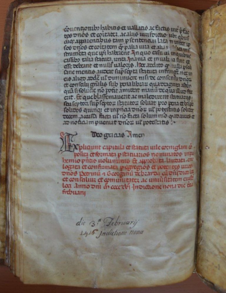 Pagine e particolari del codice degli Statuti di Corneliano d’Alba, manoscritto datato 3 febbraio 1416.