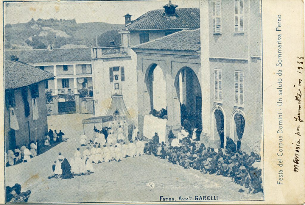 Processione a Sommariva Perno nel Novecento